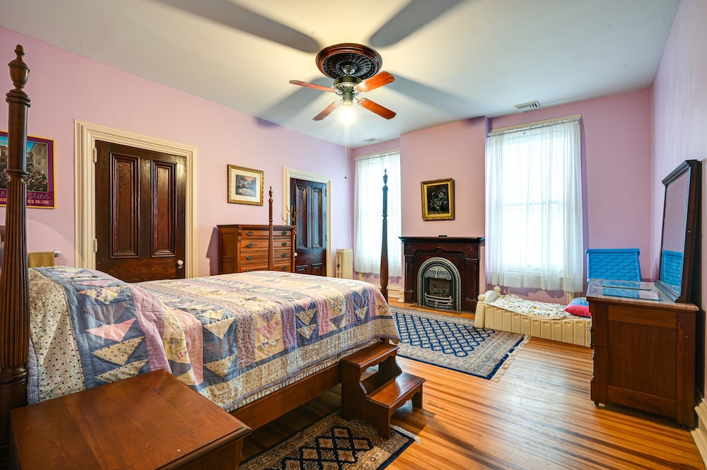 House (6 Bedrooms) photo 2