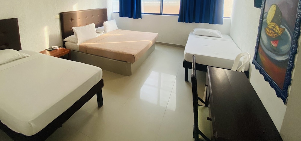 Standard Triple Room - Photo 3