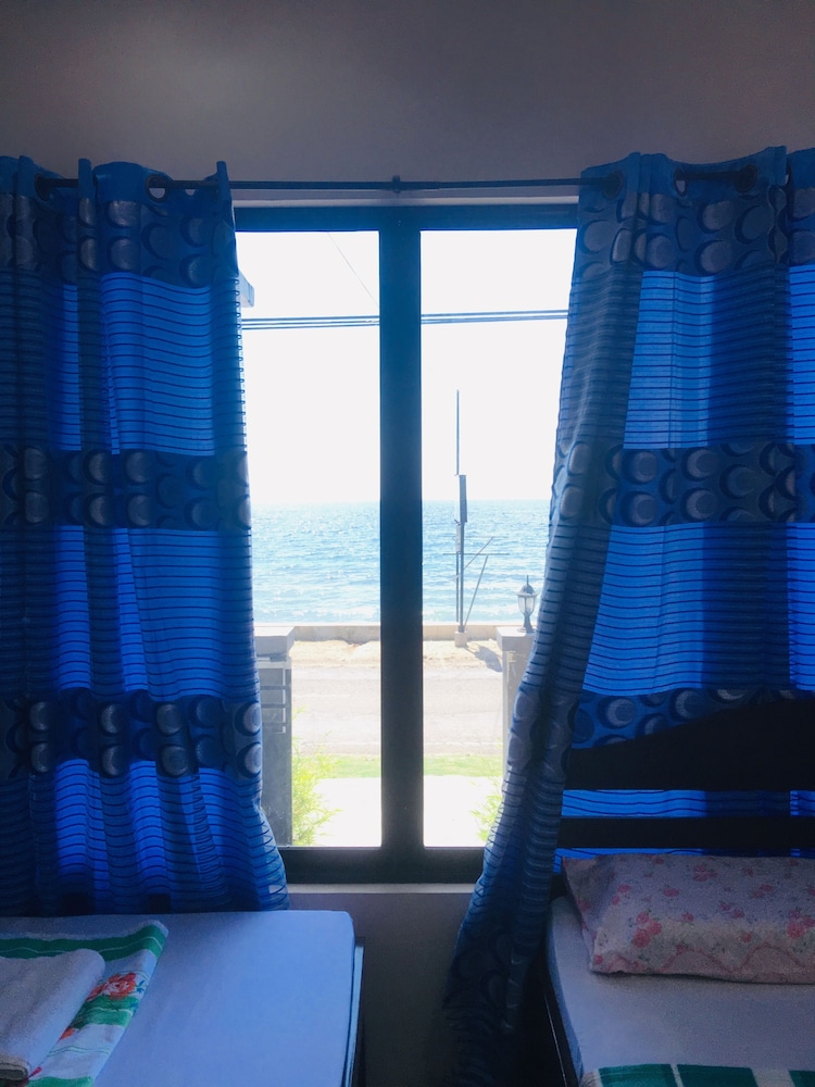 Deluxe Suite, Multiple Bedrooms, Sea View, Beachside photo 3