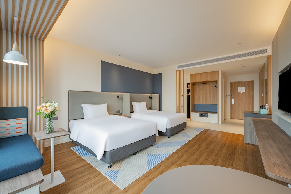 Standard Room, 2 Twin Beds - Photo 2