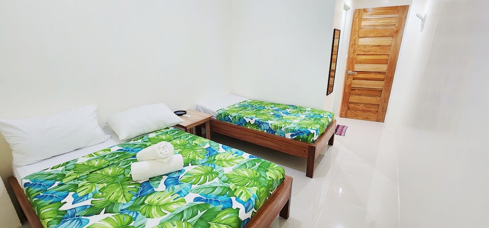 Standard Twin Room, 1 Bedroom, Non Smoking photo 3