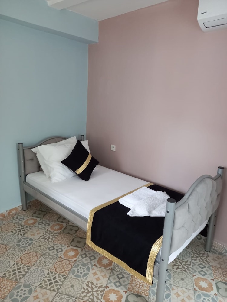 Superior Room, 1 Double Bed, Balcony, City View photo 3