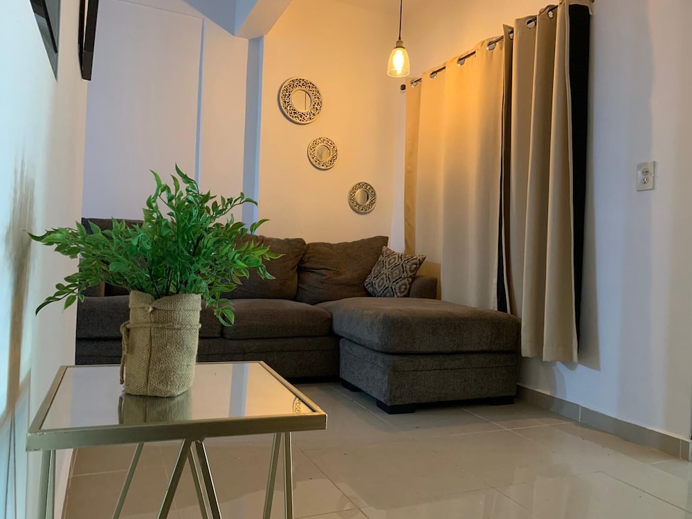1 Bedroom Apartment, 1st fl., rear