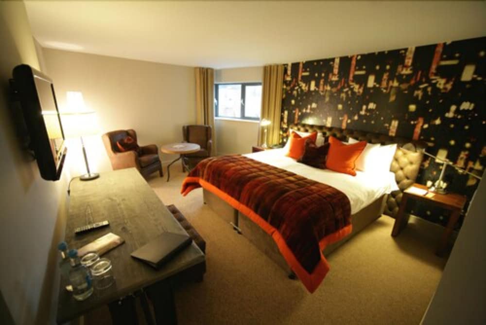 Superior Double or Twin Room photo 3