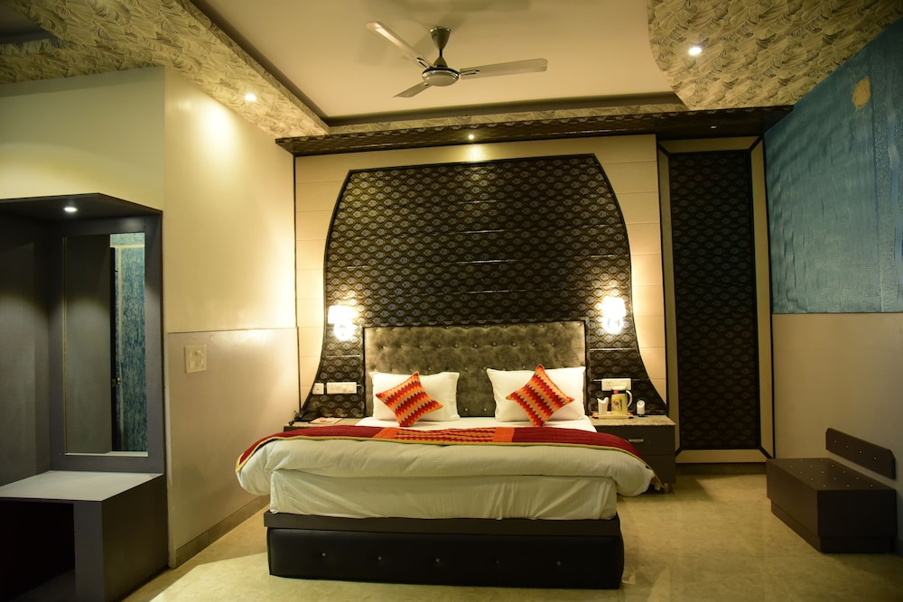 Presidential Suite, Multiple Beds, City View photo 3
