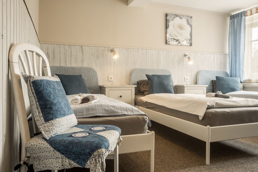 Standard Room, 3 Twin Beds