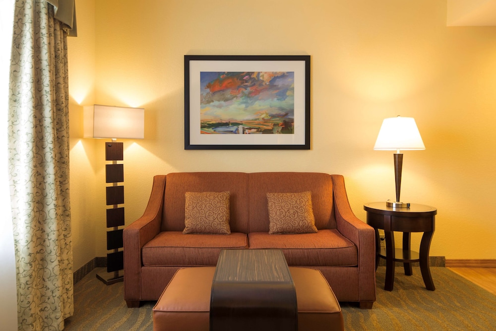 Premium Suite, 1 King Bed, Non Smoking - Photo 5
