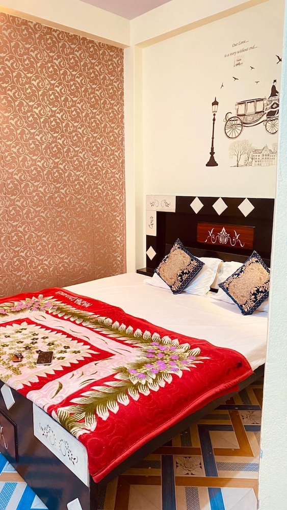 Deluxe Double Room photo 2