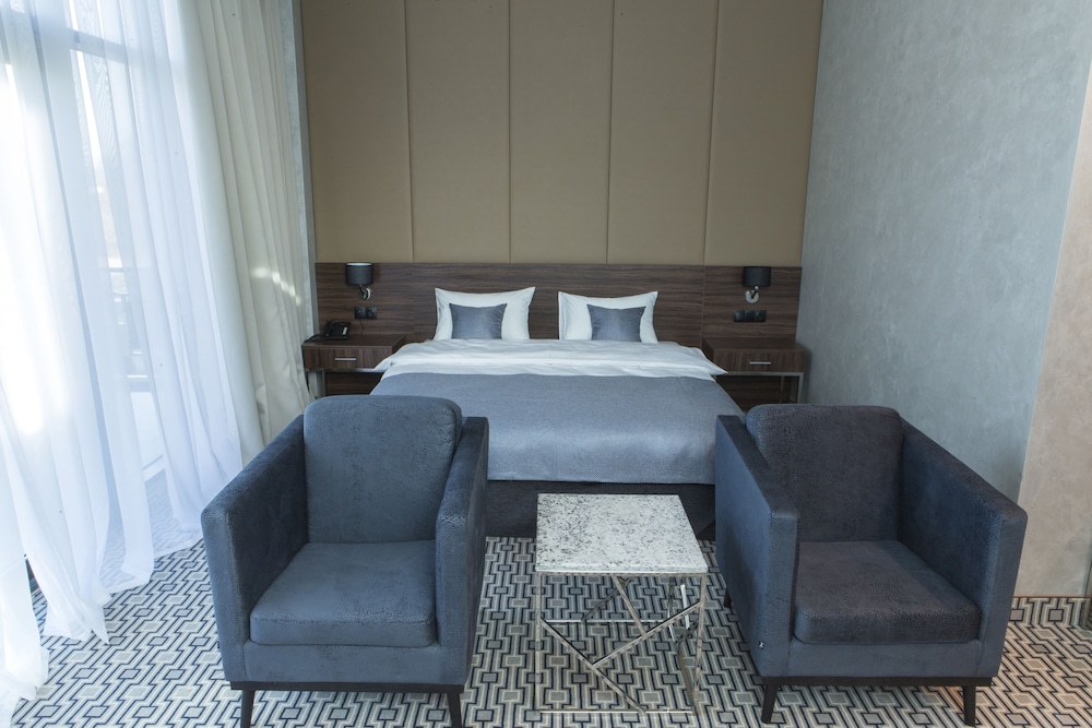 Standard Room, 1 Bedroom, Balcony, Mountain View