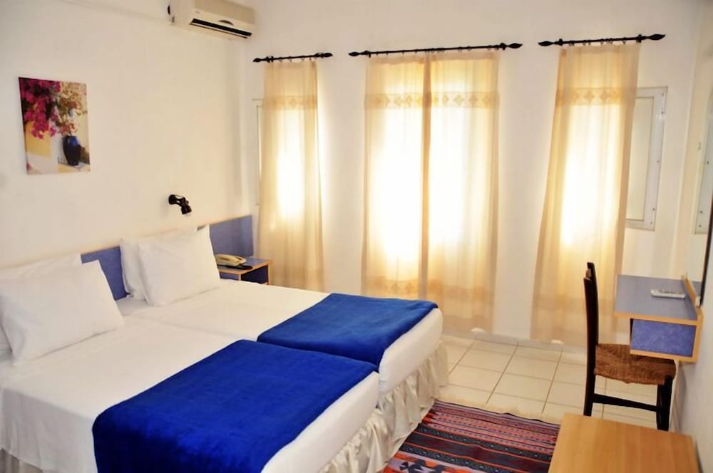 Standard Suite, Garden View - Photo 1