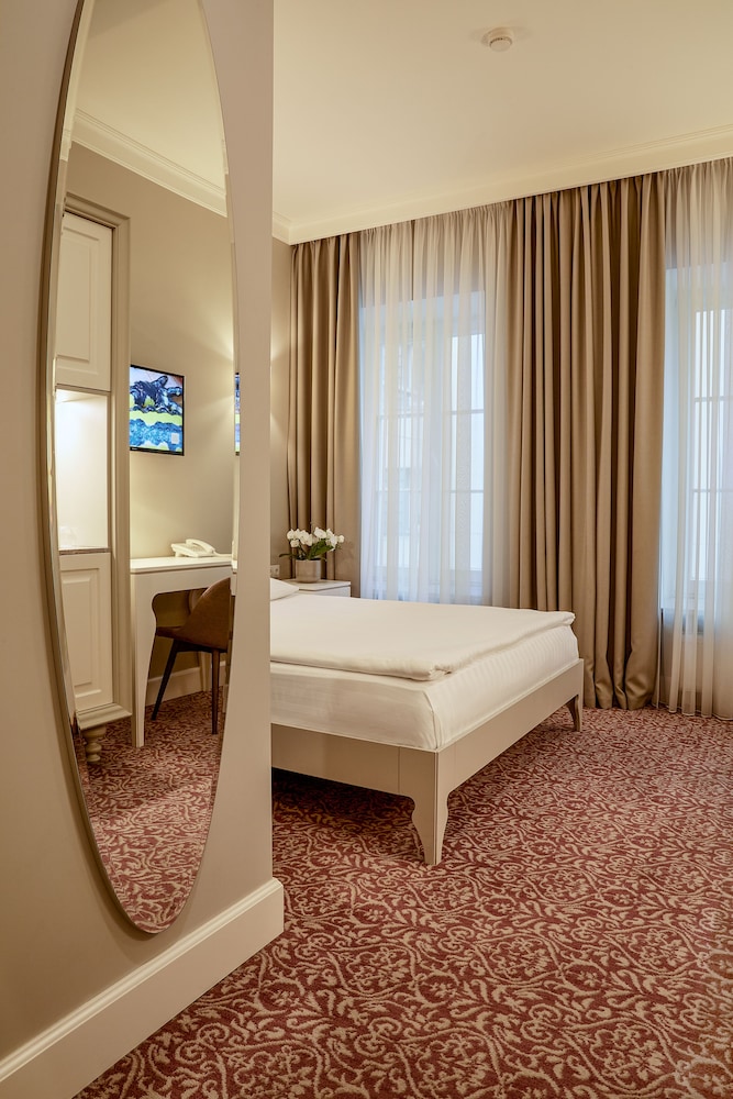 Executive Double or Twin Room - Photo 3