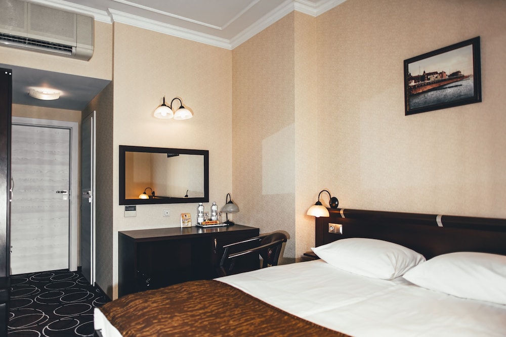 Standard Double Room, Balcony photo 2