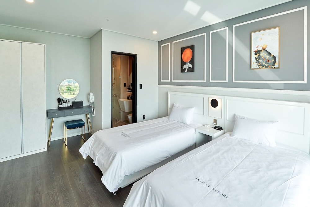Hotel Type Royal (No Cooking Allowed) - Photo 2
