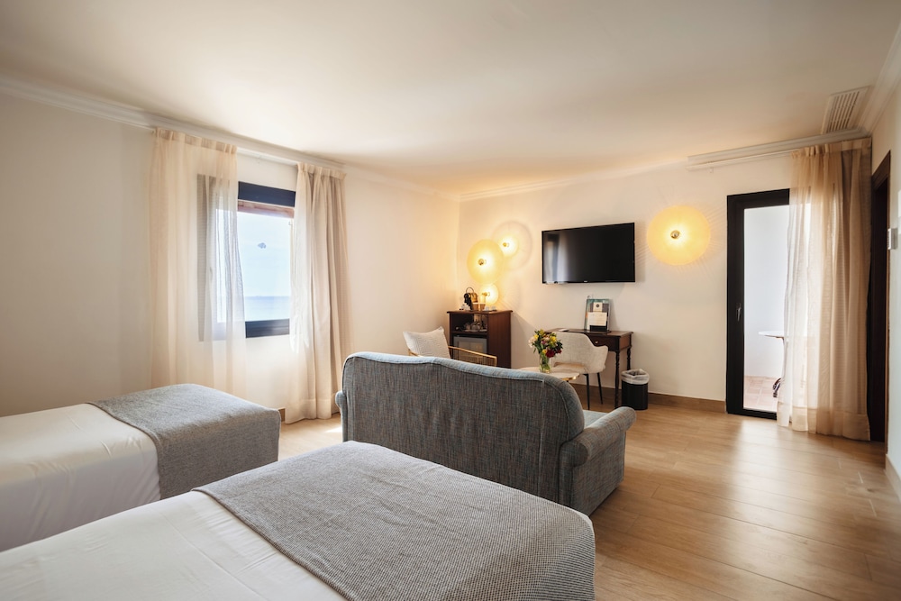 Junior Suite, Terrace, Sea View (Preferred Club)