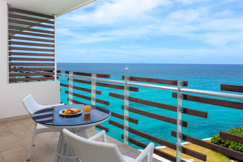 Suite, 1 King Bed, Ocean View (sunset Butler Suite)