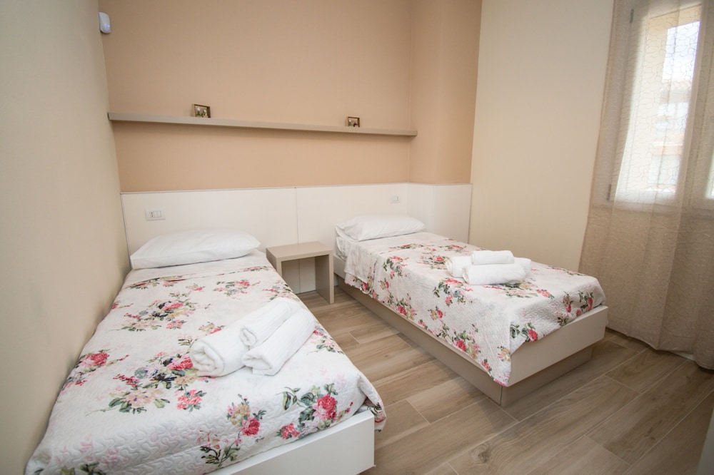 Economy Apartment photo 2