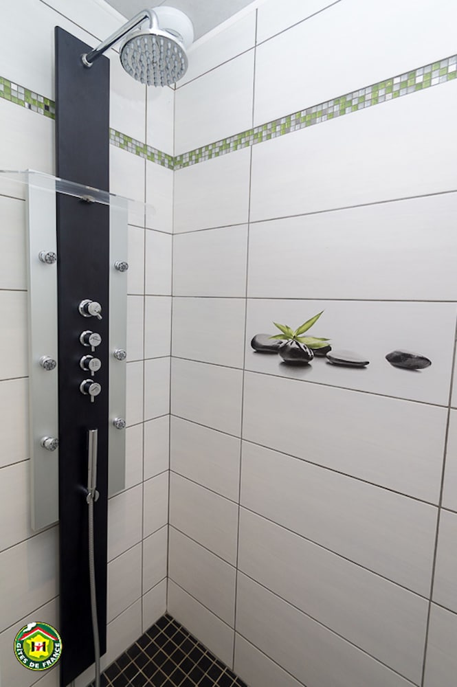 Quadruple Room, Ensuite (La réserve à grains) - Photo 8