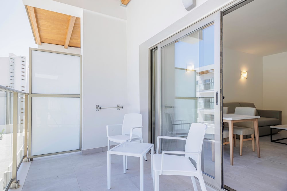 Apartment, 1 Bedroom (3 adults + 1 child) photo 2