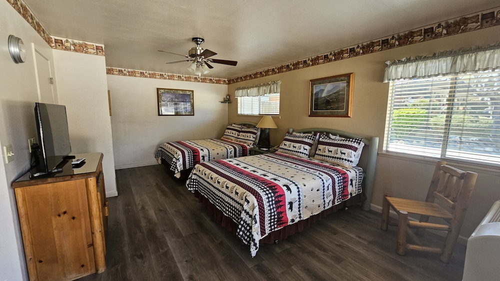 Standard Room, 2 Queen Beds, Accessible photo 1