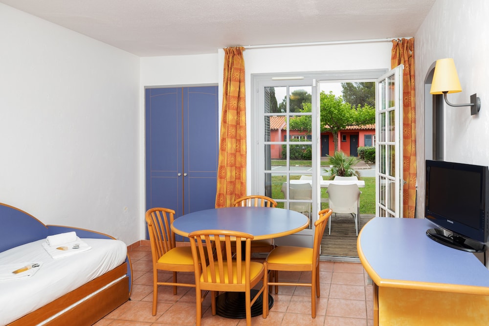 Basic Apartment, 1 Bedroom, Non Smoking - Photo 5