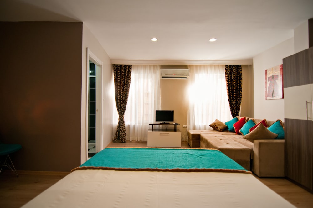Family Apartment photo 2