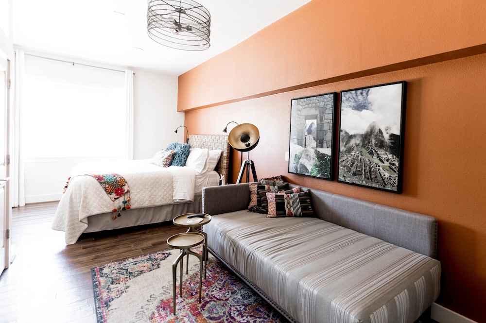 Classic Studio, 1 King Bed (Machu Picchu) photo 1