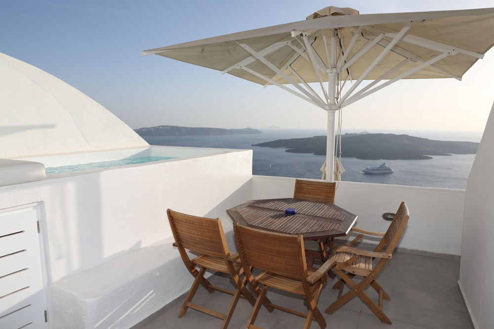 Villa (Caldera View outdoor Jetted tub) - Photo 16