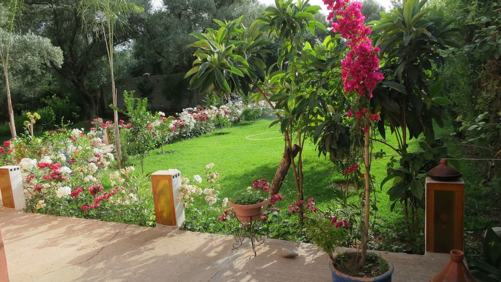 Family House, 2 Bedrooms, Non Smoking, Garden Area photo 3