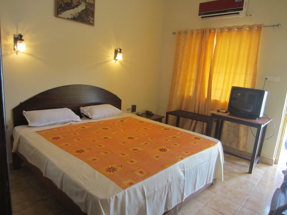 Room (AC) - Photo 2