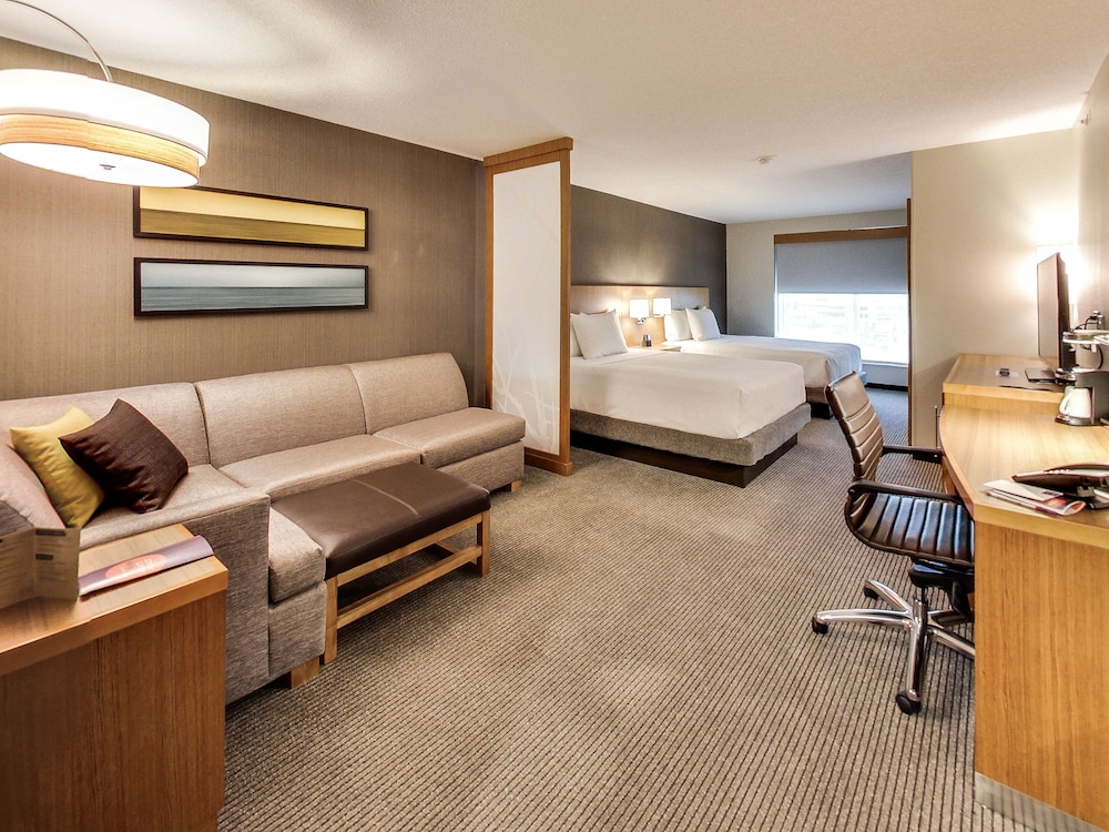 Room, 2 Queen Beds, Accessible, Bathtub