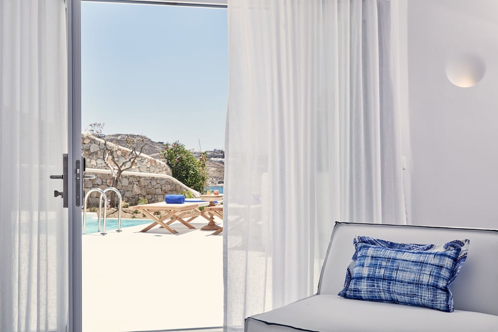 Suite, Private Pool, Sea View (Master) photo 2