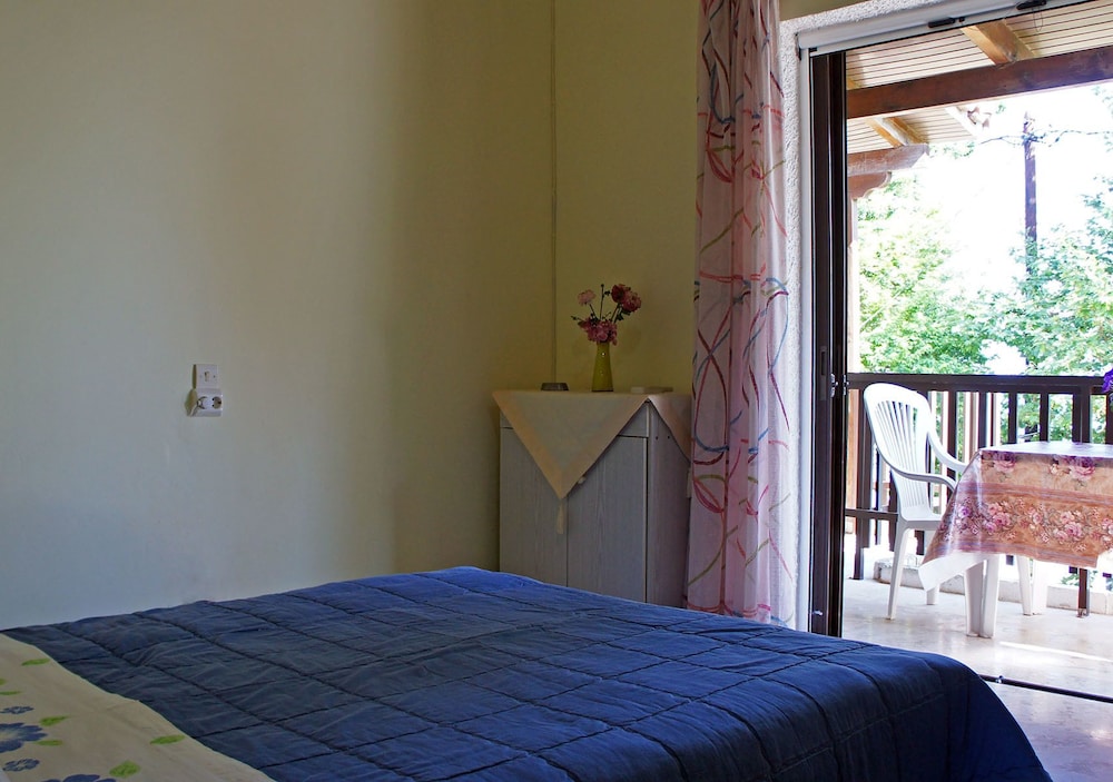 Apartment, 2 Bedrooms, Sea View photo 1