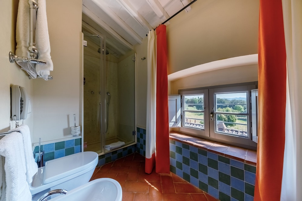 Premium Room - Photo 6