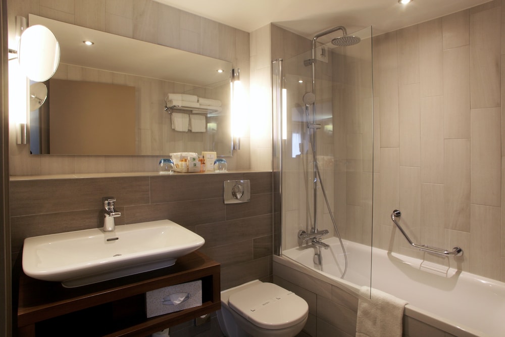 Suite, Multiple Beds
