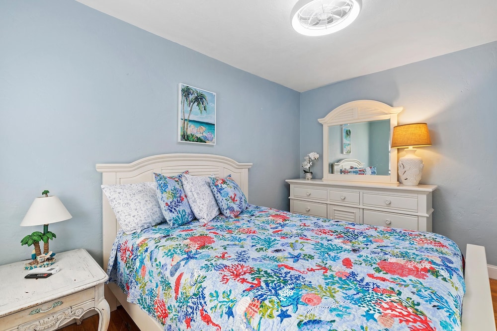 Condo, 1 Queen Bed (Flagler Suites 4)