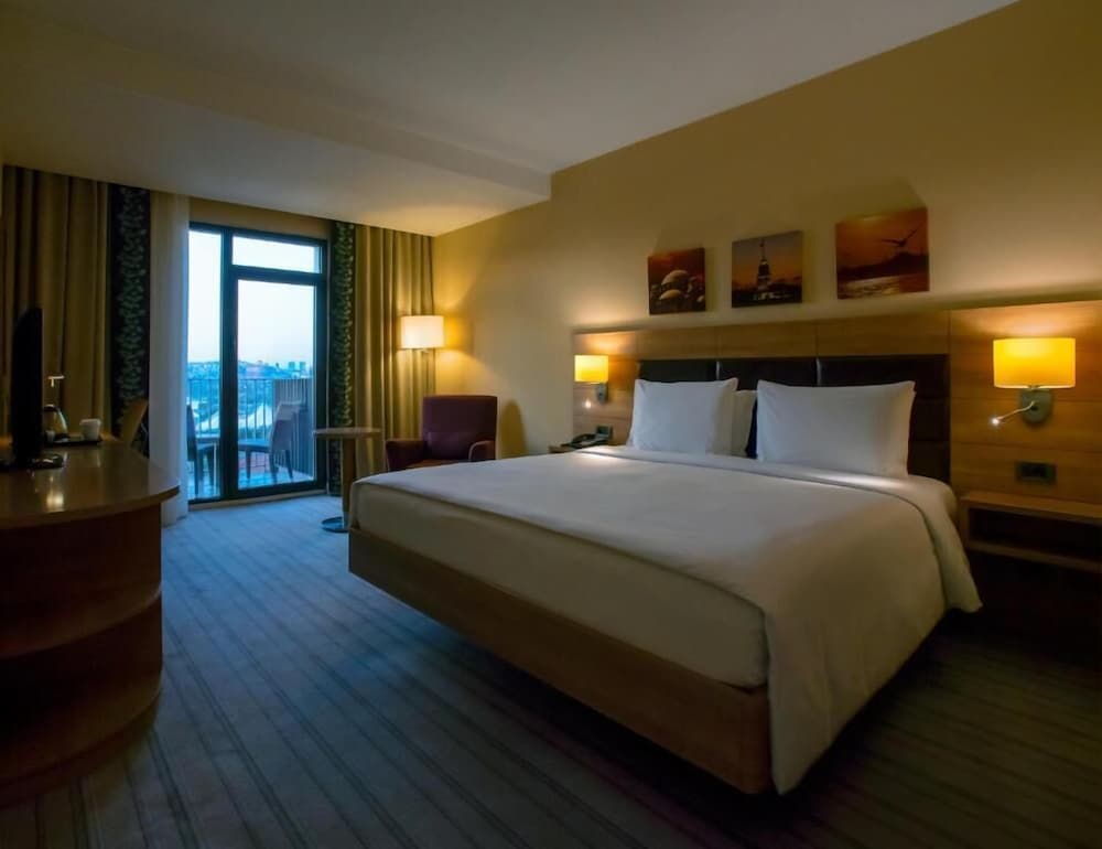 King Room with Balcony photo 2