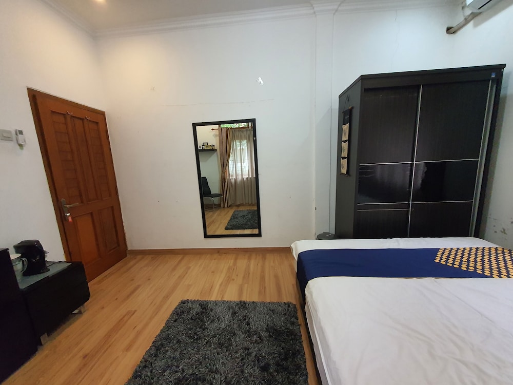 Basic Single Room