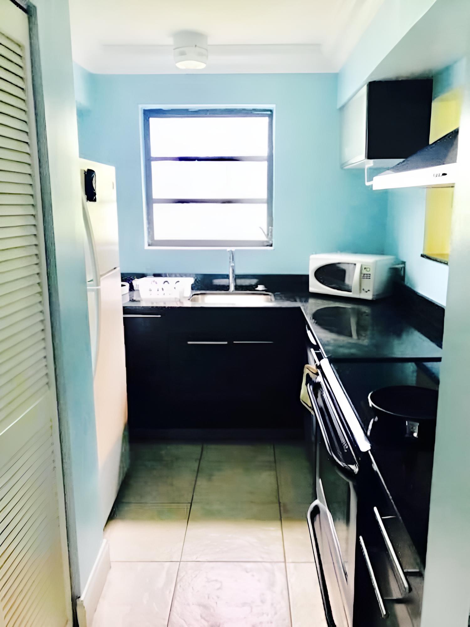 Family Apartment, 1 Bedroom, Kitchen, Pool View photo 3