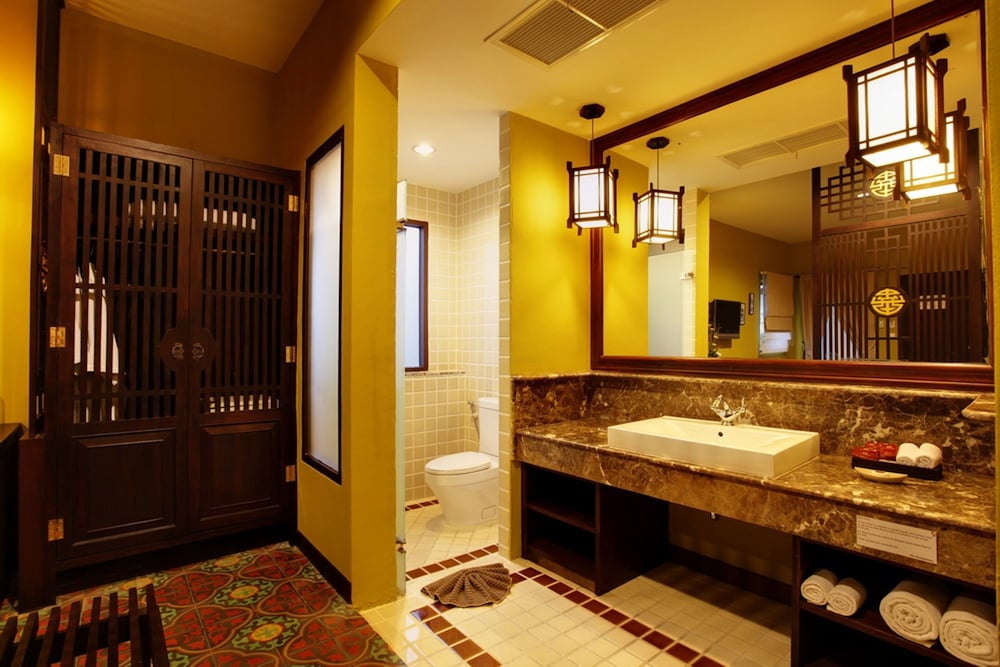 Deluxe Bungalow Sino King Room - Photo 4