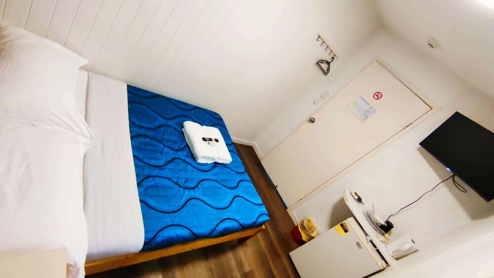 Basic Single Room, 1 Bedroom photo 2