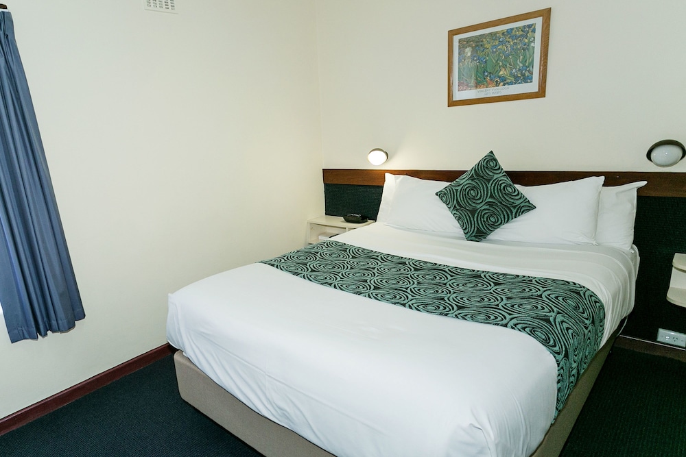 Two-Bedroom Apartment - Photo 15