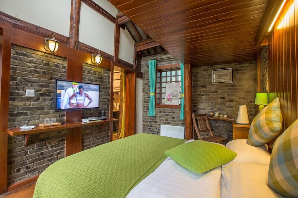 Standard Double Room (Orchid)