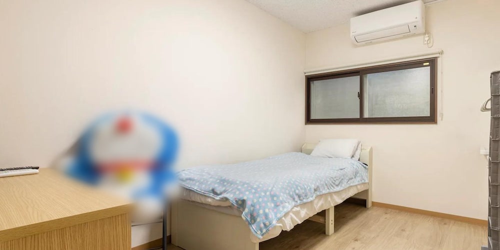 Basic Single Room, Non Smoking (205) photo 2