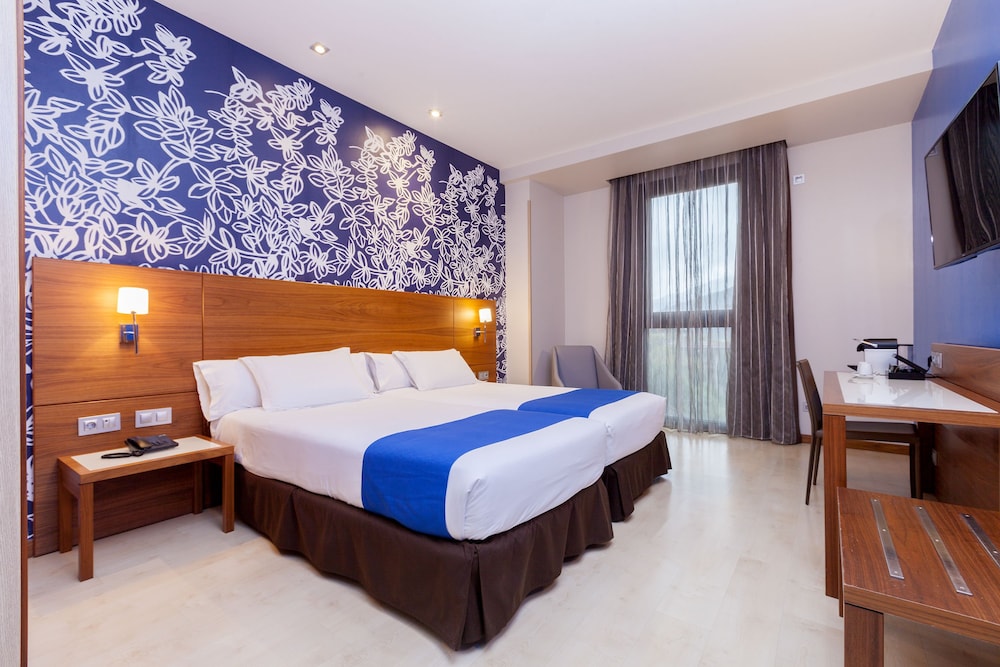 Double Room, Mountain View