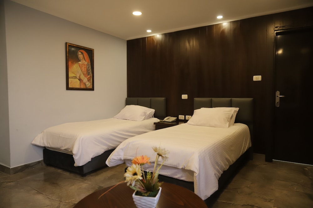 Premium Double Room - Photo 20