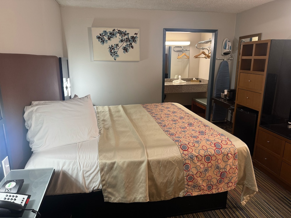 Business Room, 1 King Bed photo 2