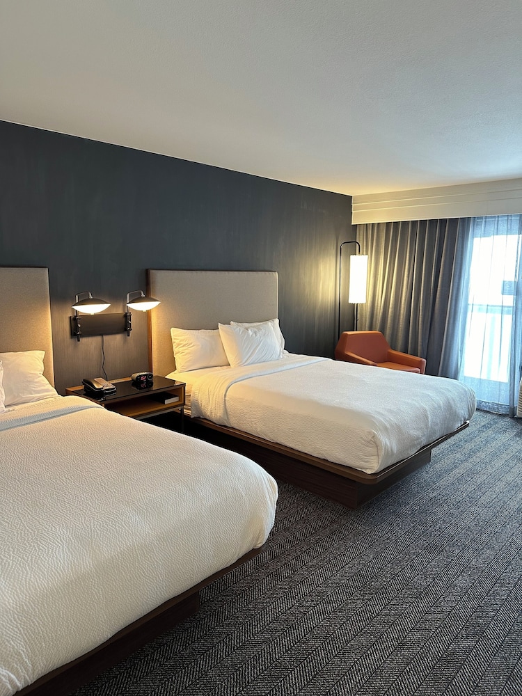 Room, 2 Queen Beds (Hearing Accessible)