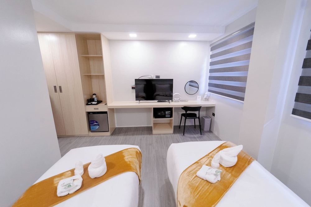Basic Double or Twin Room - Photo 4