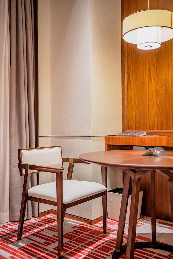 Deluxe Room, 2 Twin Beds, Club Lounge Access, River View (Premium) - Photo 4
