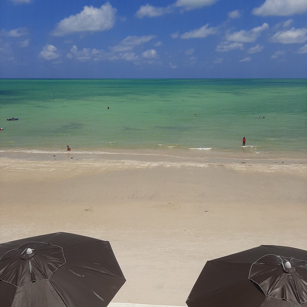 Superior Double Room, 1 King Bed, Beach View photo 3